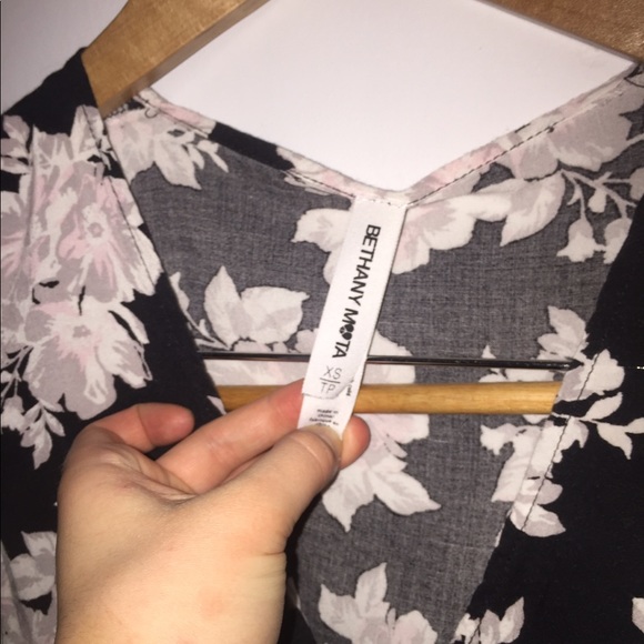 BETHANY MOTA FLORAL DRESS - Picture 4 of 4